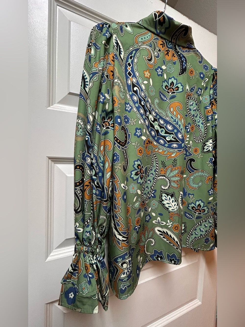 Green Paisley Long-Sleeve Women's Silky Blouse - Picture 4 of 7